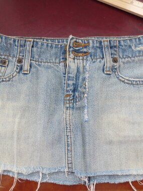 Vintage Y2K Abercrombie & Fitch Light Wash Distressed Denim Mini Skirt